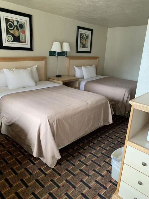 Economy Inn - Internet Find 2
