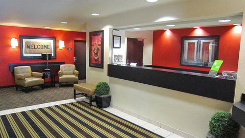 Extended Stay America - Orlando - Lake Mary - 1036 Greenwood Blvd - Swimm 1