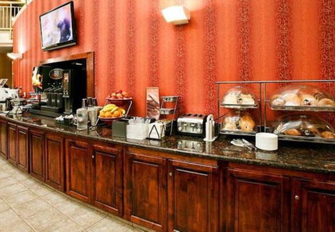 Fairfield Inn & Suites Oakland Hayward - Renee 1