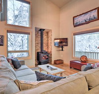 Family Cabin with Deck about 1 Mi to Resurrection Creek