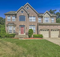 Family Home with Pool AccessGrill 15 Mi to DC