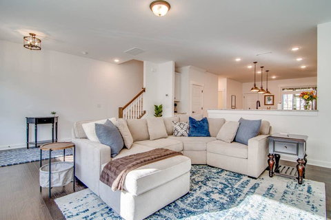 Flexible Furnished Townhome - Downtown Wake Forest - Renee 1