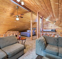Fully Remodeled Munds Park Woodland Cabin Getaway