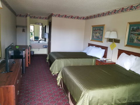 Gateway Inn - Renee 3