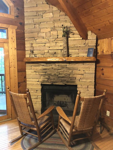 Gatlinburg Adventure Cabins - Renee 1