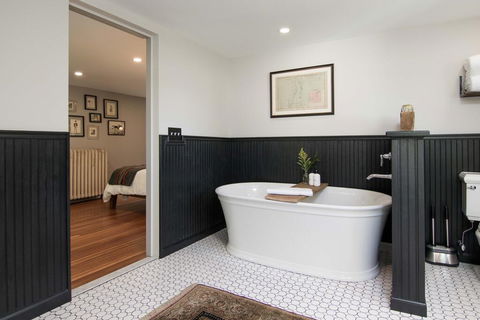Granville House - Renee 2