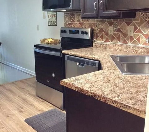 Hamilton Fountain 30 Day Stays - Renee 2