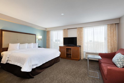 Hampton Inn & Suites-Austin Airport - Internet Find 2