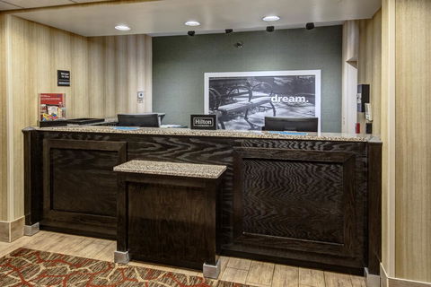 Hampton Inn Ashland - Internet Find 1