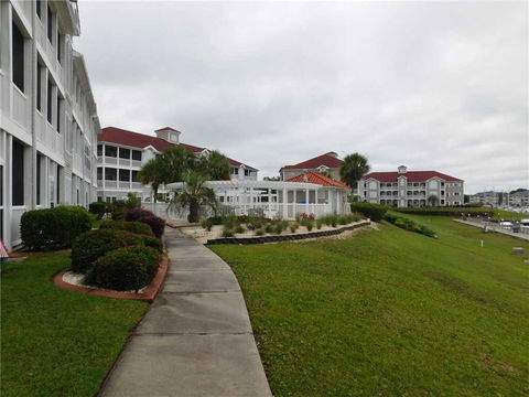 Harbourfront Villas #A6 Condo - Renee 1