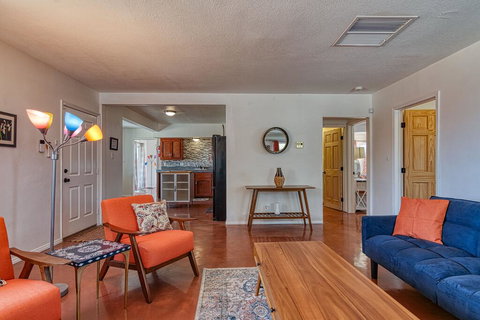 Harmonic House - Renee 2