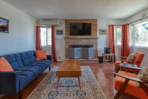 Harmonic House - Renee 1