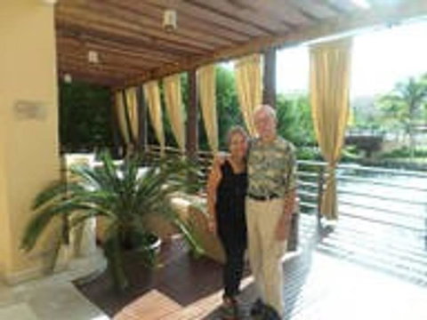 Hospitable Host And Homey Ambiance - Internet Find 1