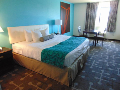 Howard Johnson By Wyndham Lubbock TX - Renee 2