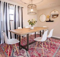 I.V.P Manor House by the LAKE with BEACH access