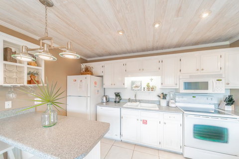 Inlet Dunes 205 Condo - Internet Find 3