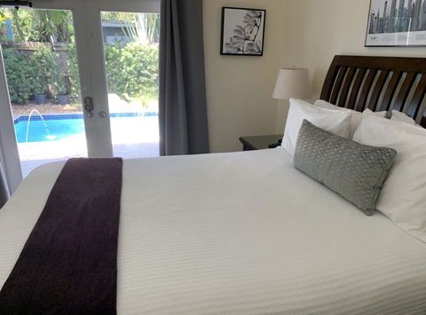 Inn On The Drive - Renee 2