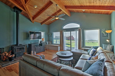 Irish Beach Home With Rooftop Hot Tub & Ocean Views! - Renee 2
