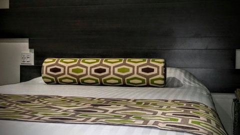 Jewel City Inn - Internet Find 3