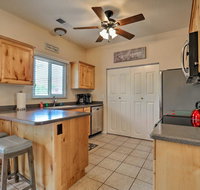 Kanab Condo with Pool and Patio 30mi to Zion NP