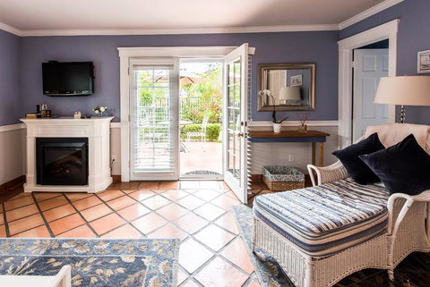 Kate Stanton Inn - Internet Find 2