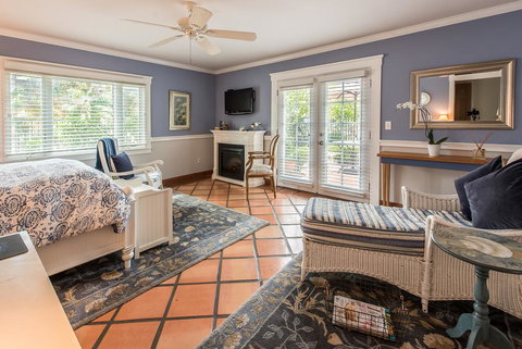 Kate Stanton Inn - Internet Find 3