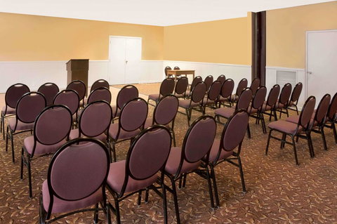 Knights Inn Rosenberg - Internet Find 3