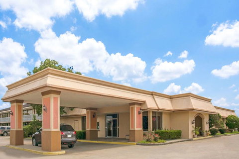 Knights Inn Rosenberg - Internet Find 1