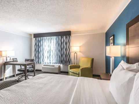 La Quinta By Wyndham Orlando Lake Mary - Swimm 2