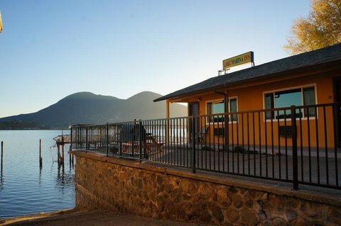 Lake Marina Inn - Internet Find 2