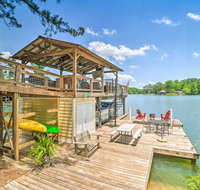 Lake Martin Cabin with Luxury Dock Kayaks