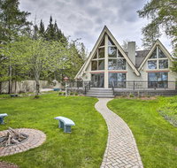 Lake Skegemog Dream Retreat - Boat Ski  Sip