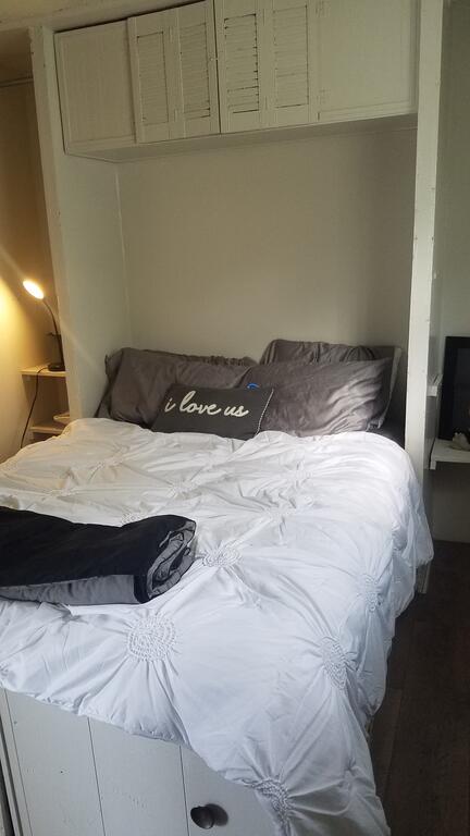 Lake View Cottage On Lake Erie - Renee 0