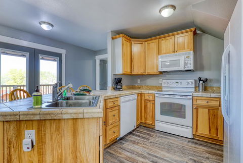 Lakeview Villa #501 & 506 - Renee 3