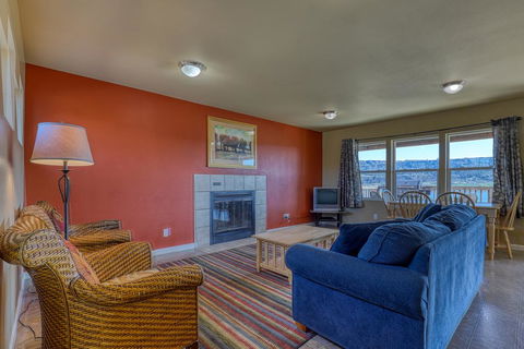 Lakeview Villa #511 - Renee 3
