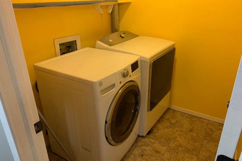 Large Furnished Beautiful Home 5Bed 3Ba - Internet Find 1