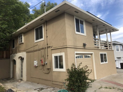 Leona's Home Stay - Renee 2