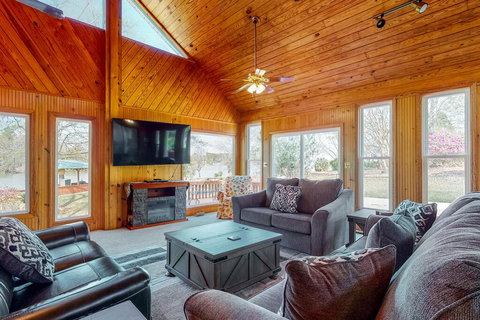 Lighthouse Manor - Internet Find 3