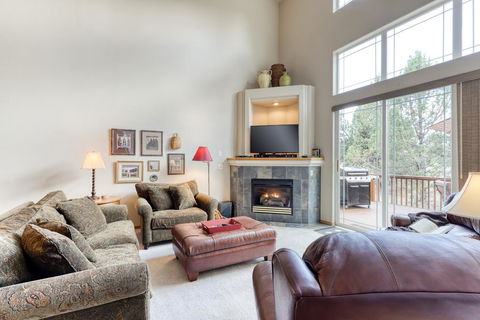 Lofty Pheasant Retreat - Renee 1