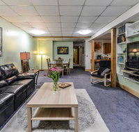 Lower  Spacious Spotless Comfort for Large Groups