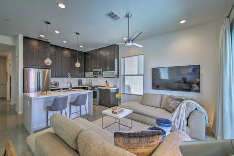 Luxurious Palm Springs Home 2 Mi. To Downtown - Renee 3