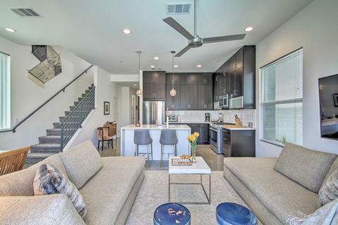 Luxurious Palm Springs Home 2 Mi. To Downtown - Renee 2