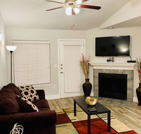 Luxury Apartment Walkable to Towncenter 2Bed