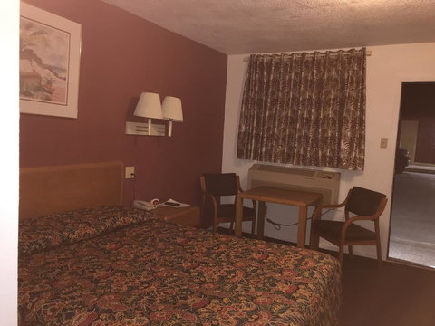 Luxury Inn - Swimm 3
