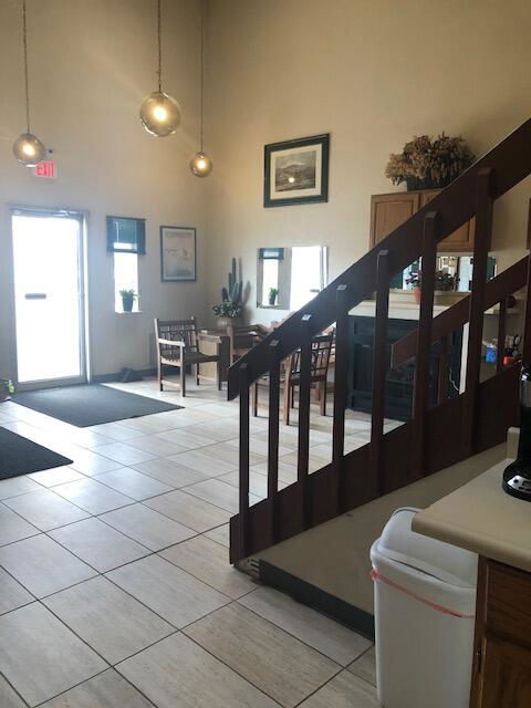 Luxury Inn - Renee 1