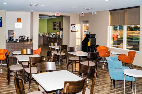 MainStay Suites - Renee 3