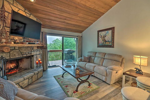 Modern Alpine Getaway With Decks & Walk To Lake - Renee 2