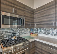 Modern Mountain-View Townhome Less Than 7 Mi to Ski Resorts