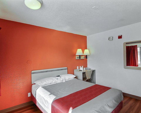 Motel 6-Palmdale, CA - Swimm 3