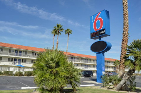 Motel 6-Twentynine Palms, CA - Renee 1